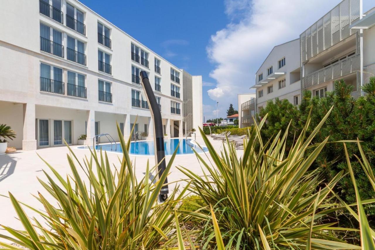 Lux Pool Suite Umag Exteriér fotografie